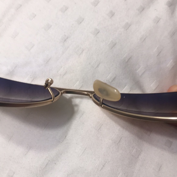 Ray-Ban Aviator Sunglasses - Picture 4 of 6